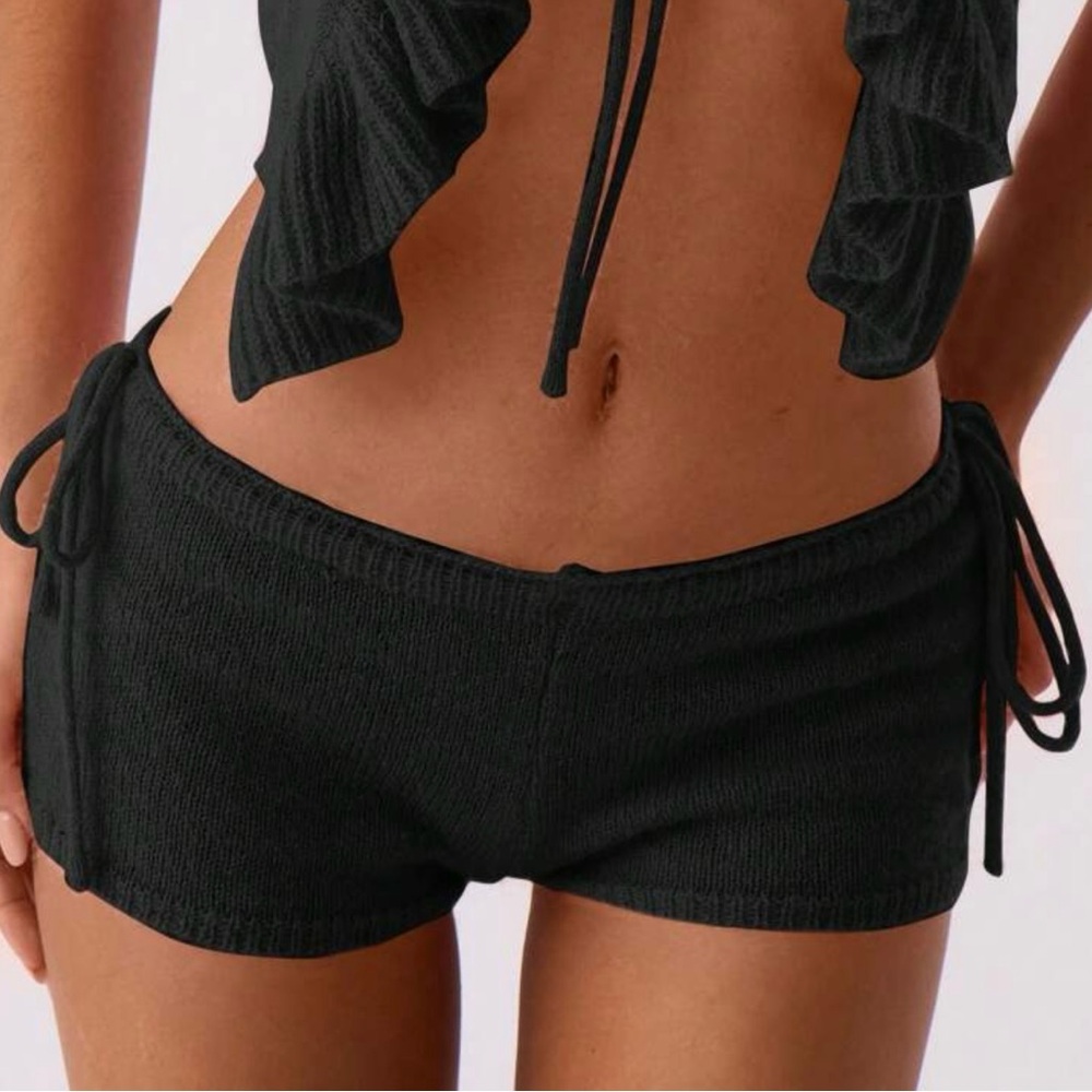 Black Tie-Side Knit Shorts - Size: Medium